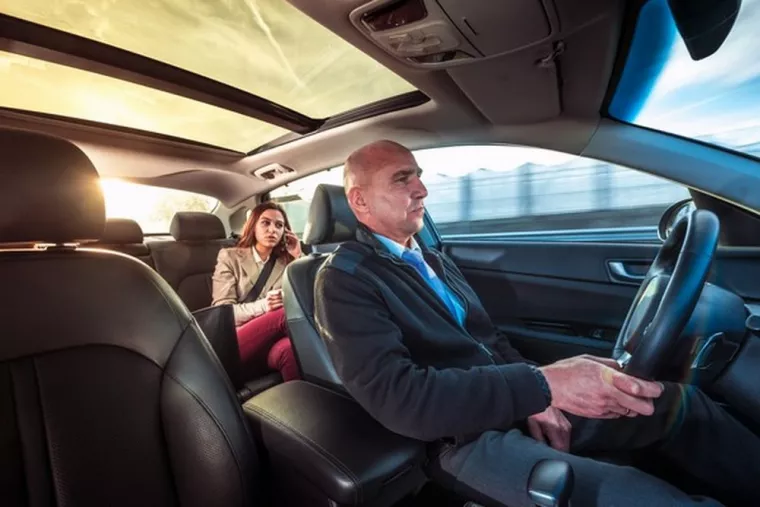 Chauffeur privé pour une mise à disposition avec de nombreuses escales, Bordeaux, RAIS VTC