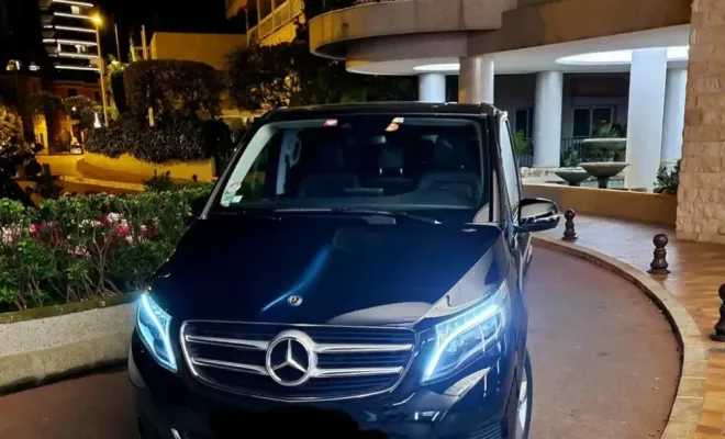 Mercedes Class V pour les groupes jusqu'à 7 personnes 